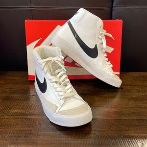Nike Blazer Mid '77